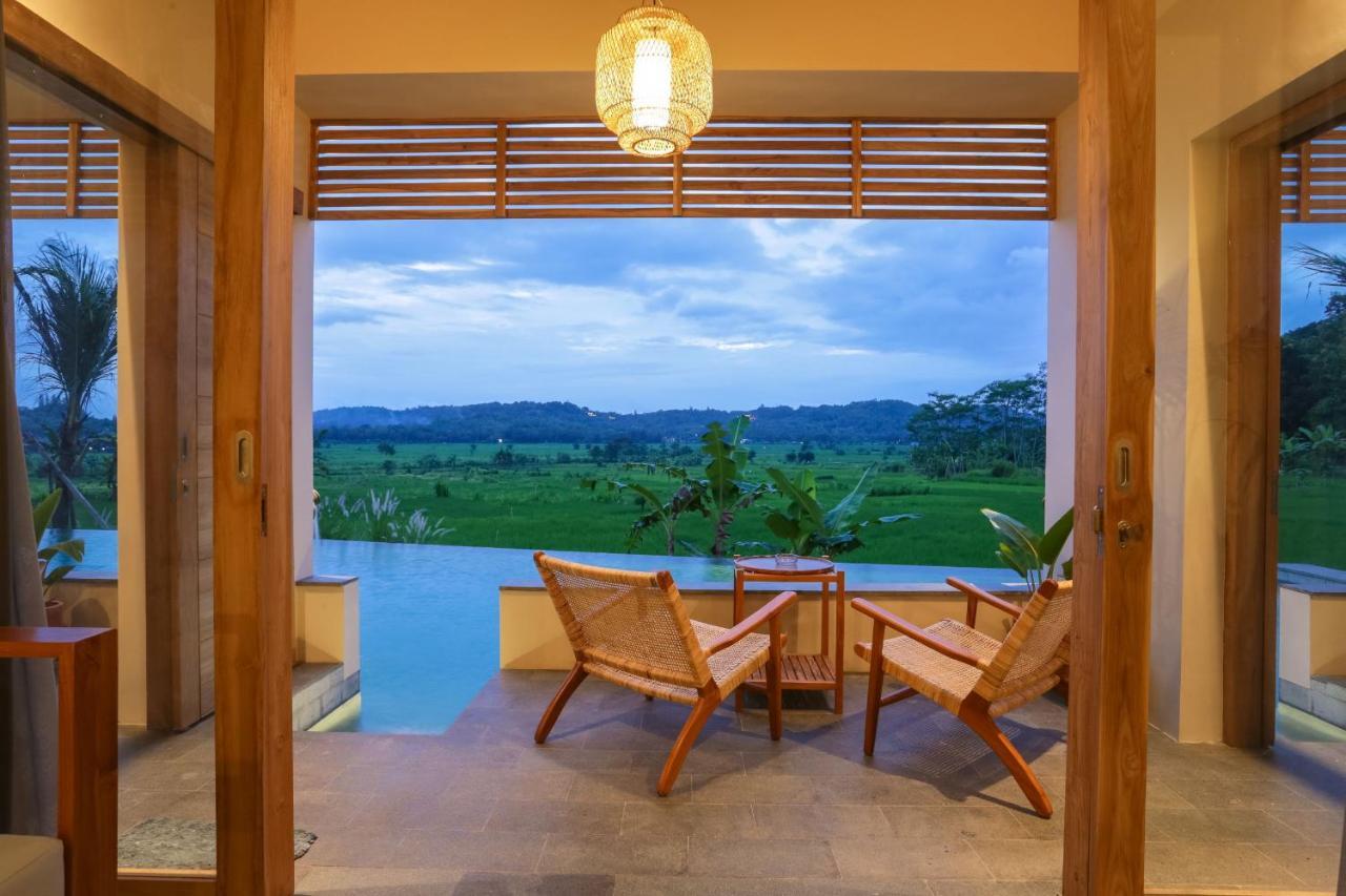 Boutique Villa Jogja Senang Putjung Exterior foto